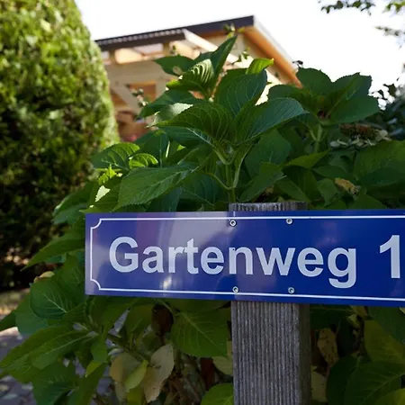 Gartenweg Ferienhaus Dom wakacyjny *
